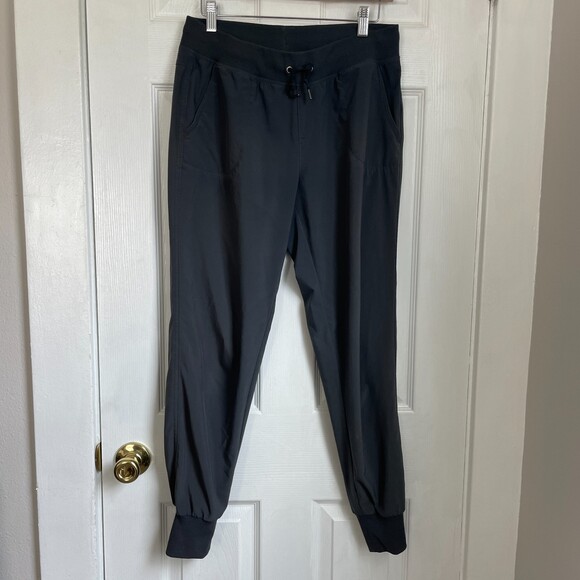 Athleta Pants - Athleta grey jogger pants womens size 4